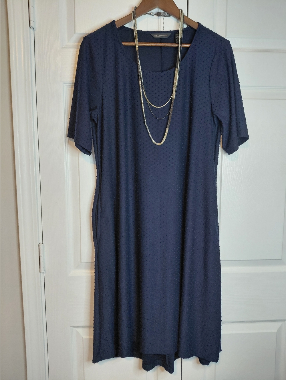 Nina Leonard Women's Navy Textured Shift Dress .Size L.